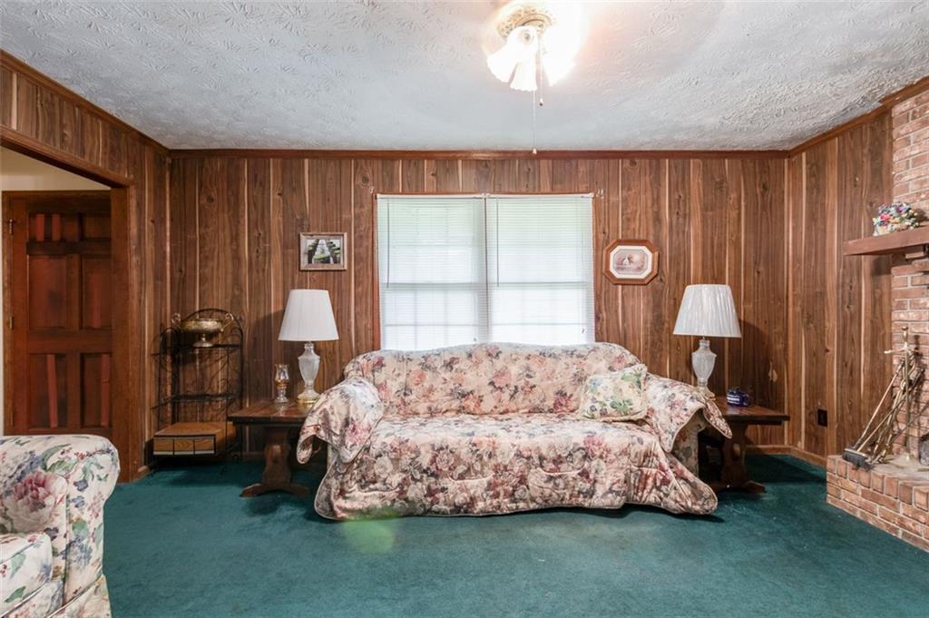 168 Hickory Glen Way