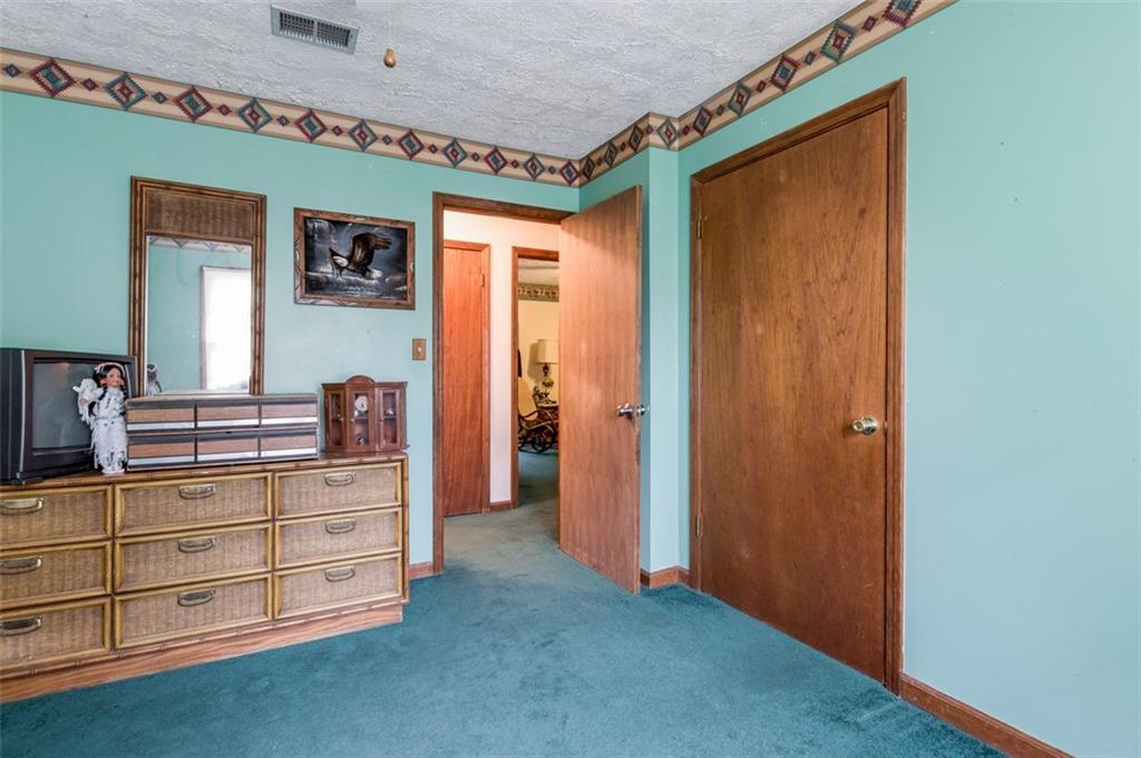 168 Hickory Glen Way