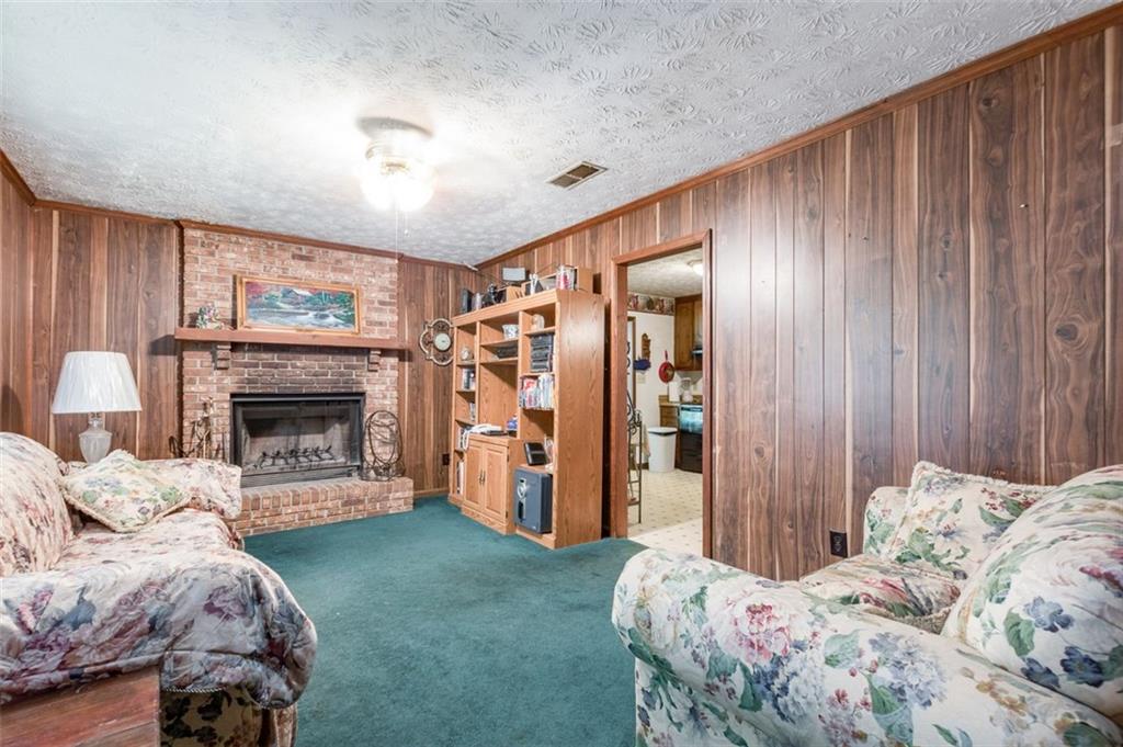 168 Hickory Glen Way