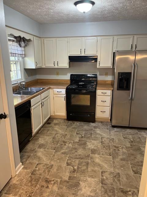 250 Hollyberry Drive