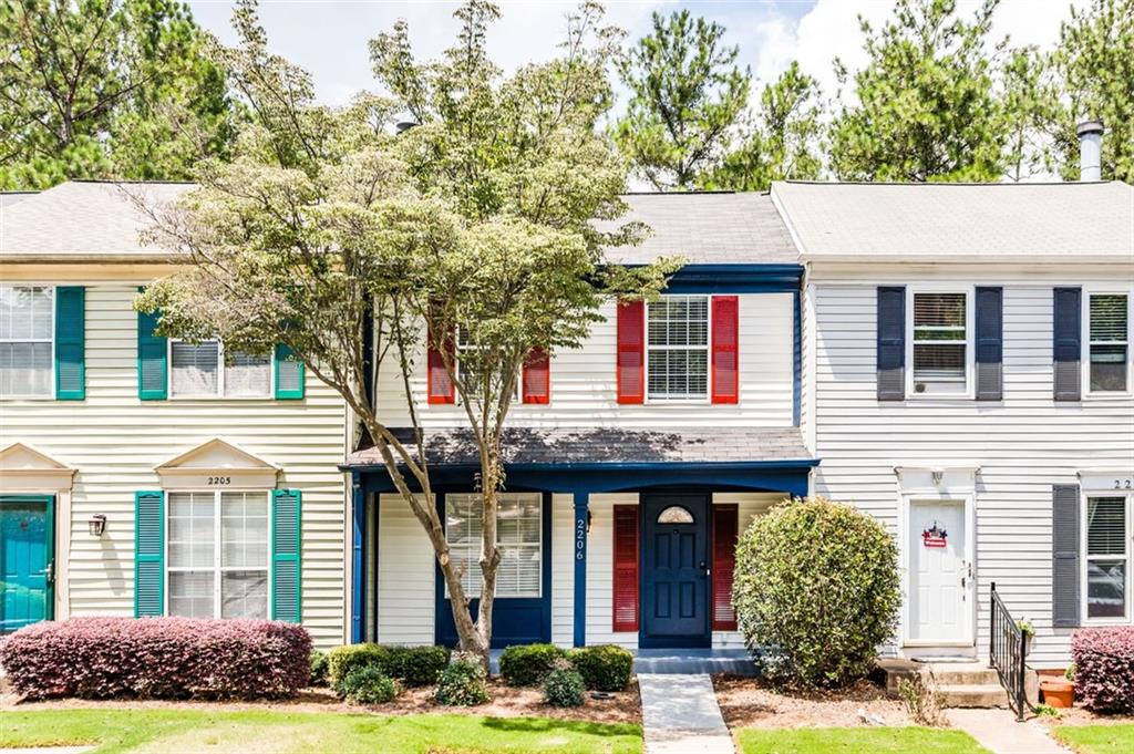 2206 Queen Anne Court