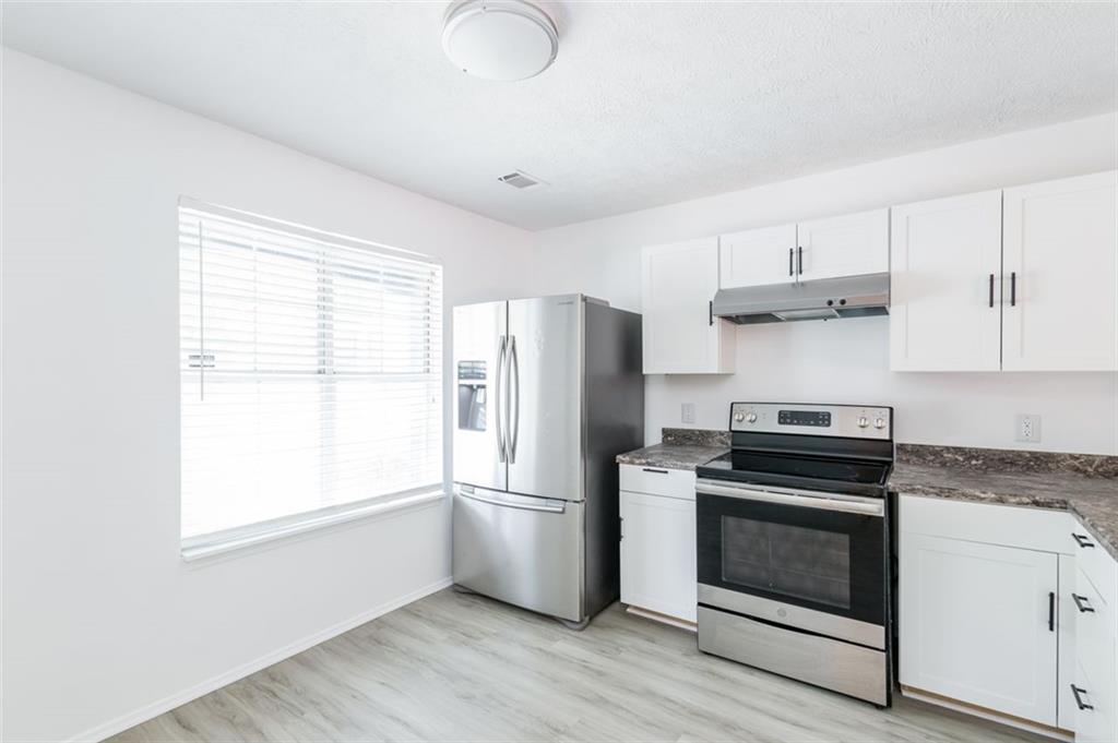 2206 Queen Anne Court