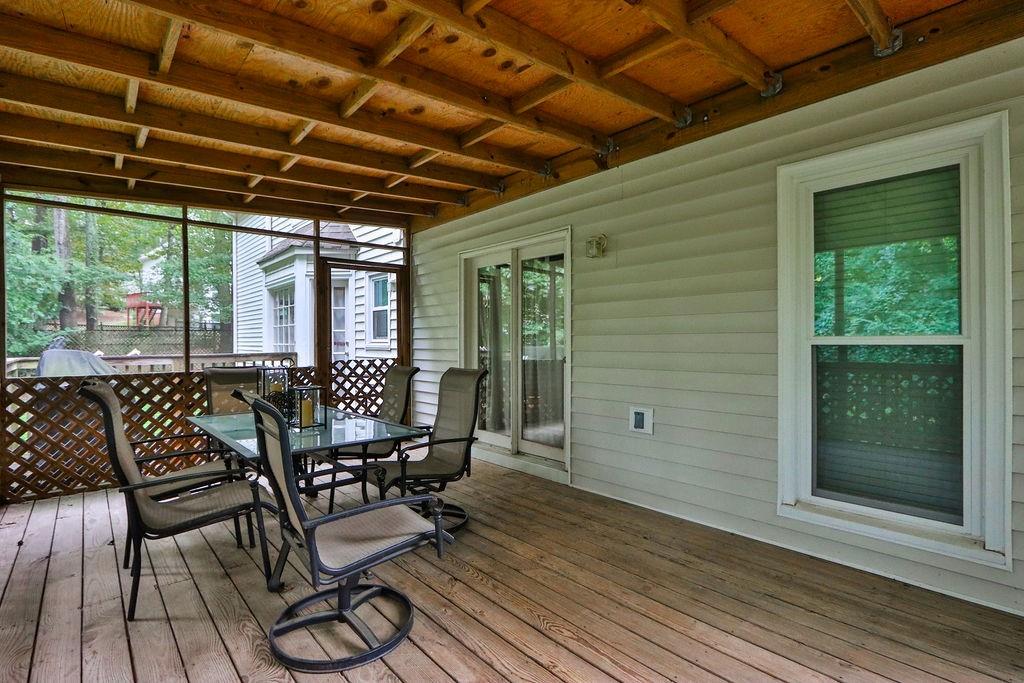 1184 HURST PARK Court