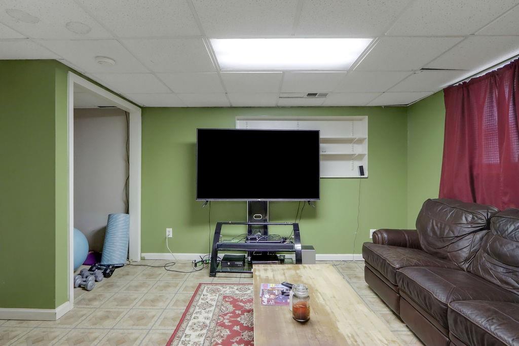 1184 HURST PARK Court