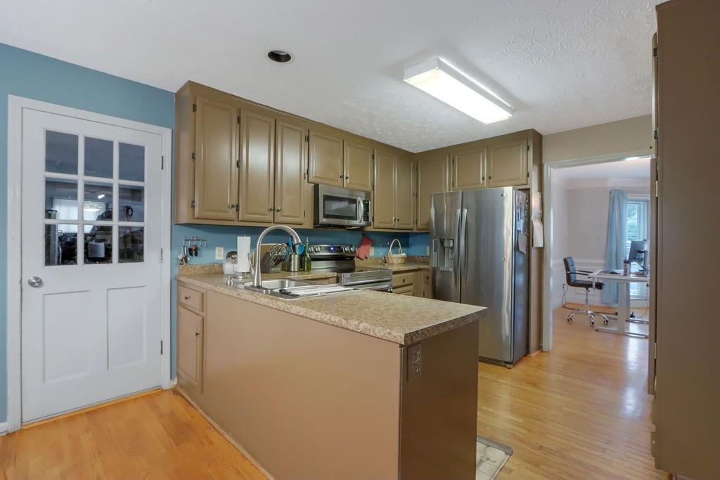 1184 HURST PARK Court