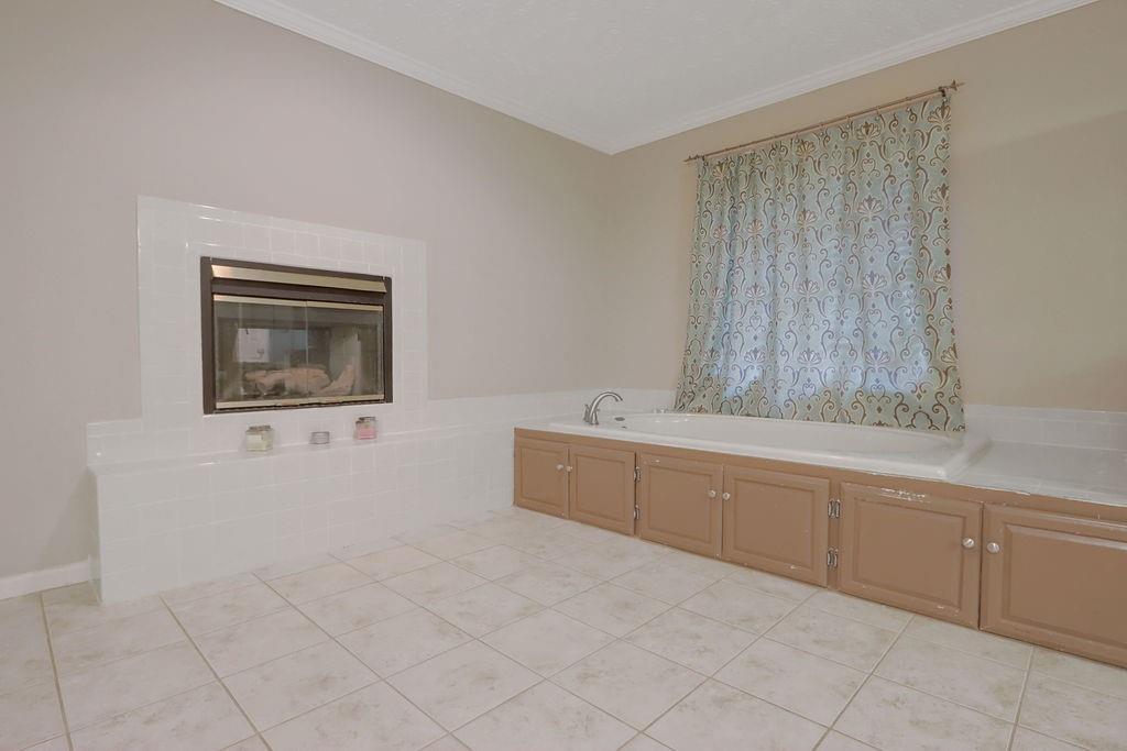 1184 HURST PARK Court