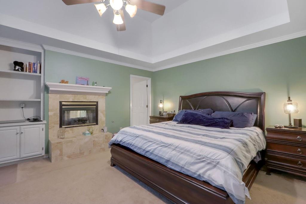 1184 HURST PARK Court