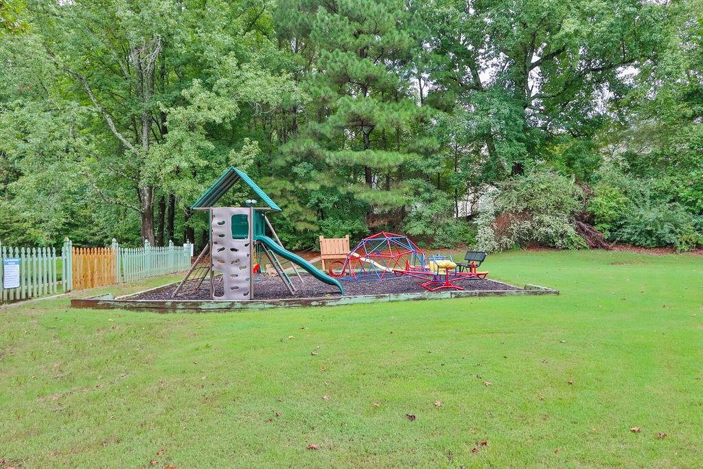 1184 HURST PARK Court