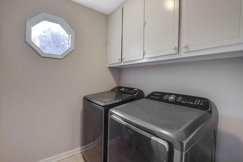 1184 HURST PARK Court