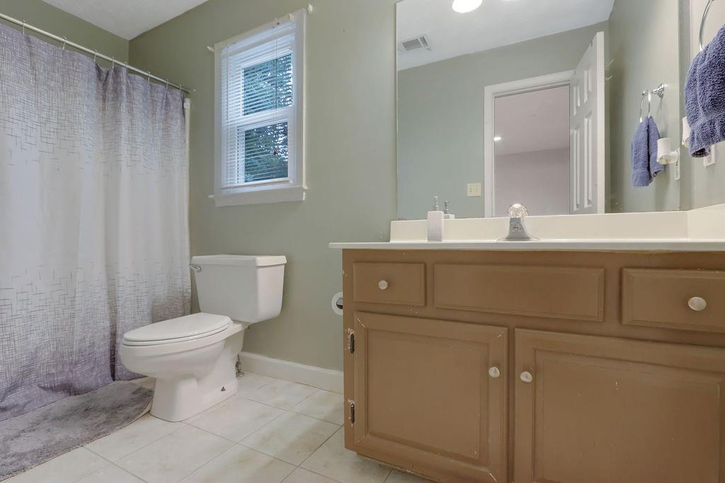 1184 HURST PARK Court