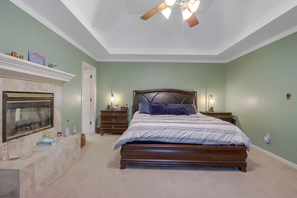 1184 HURST PARK Court