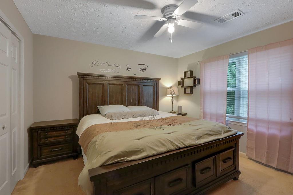 1184 HURST PARK Court