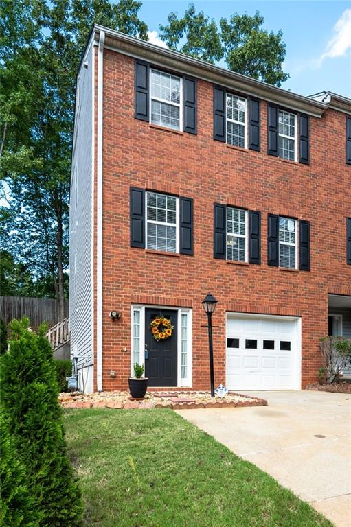 2464 Stonegate Drive NW