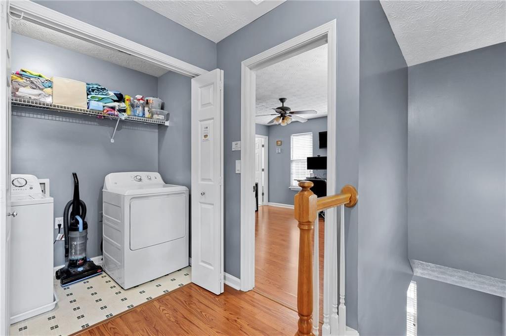 2464 Stonegate Drive NW