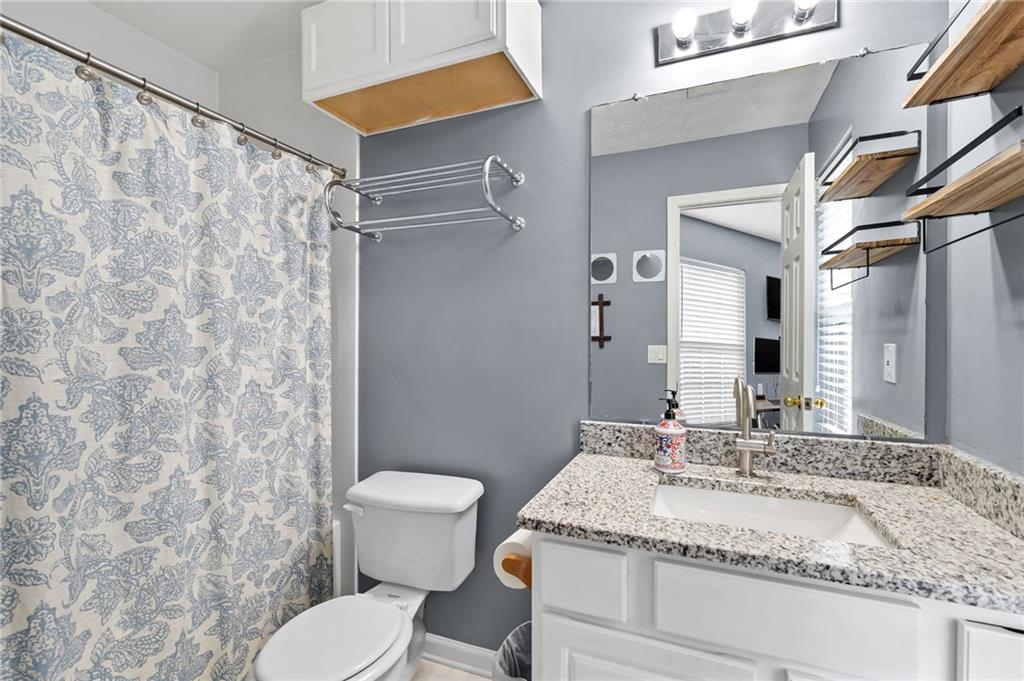 2464 Stonegate Drive NW