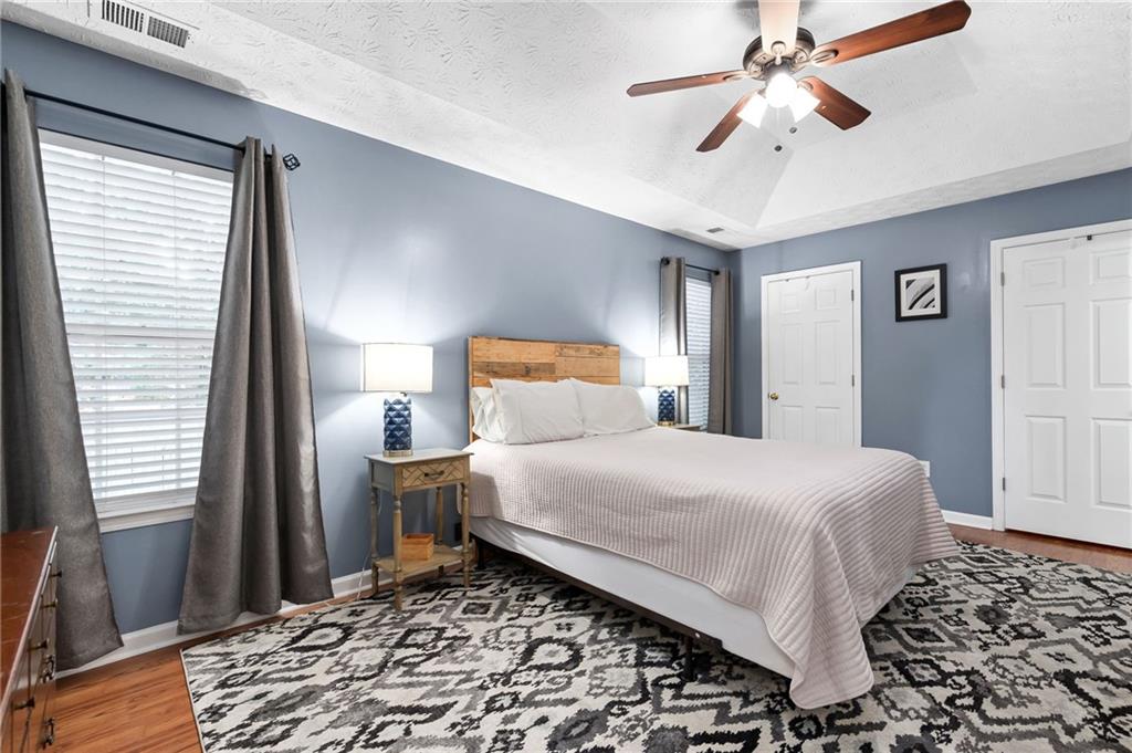 2464 Stonegate Drive NW