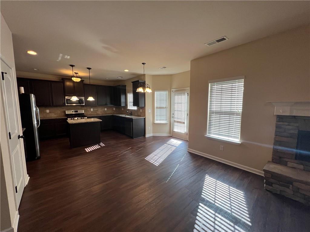 2331 Alexander Top Place