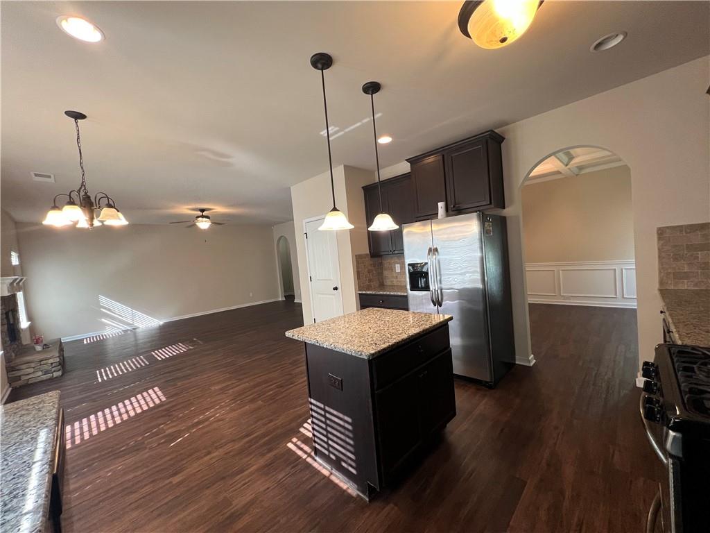 2331 Alexander Top Place