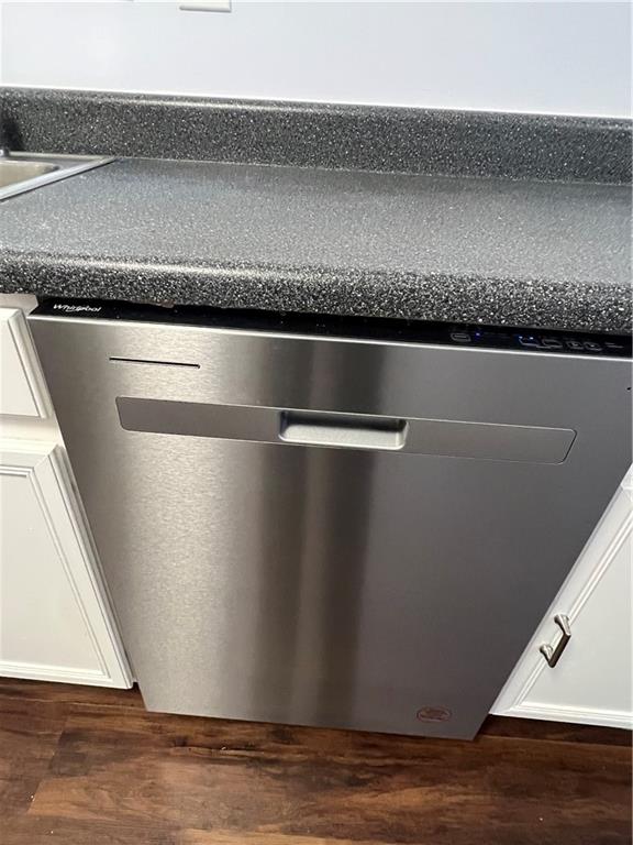 1208 Pinedale Circle NW