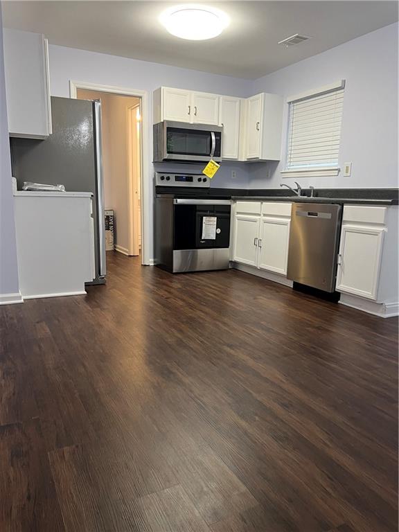 1208 Pinedale Circle NW