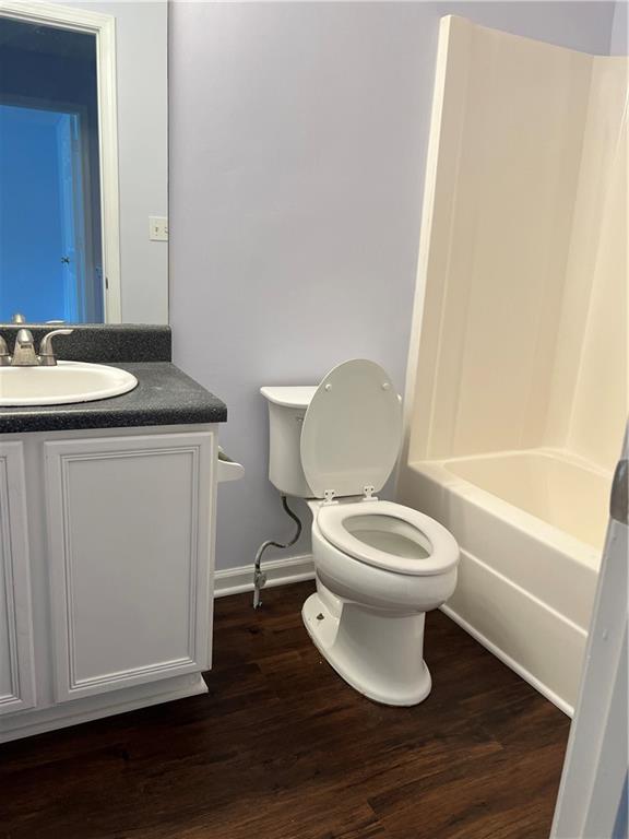 1208 Pinedale Circle NW