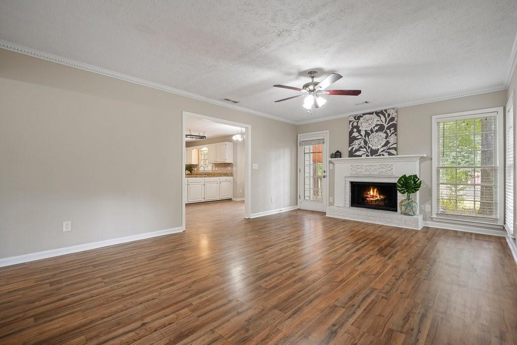 1329 Winding River Trail