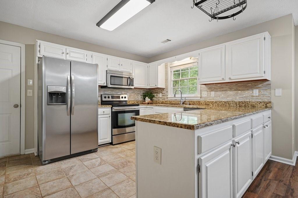 1329 Winding River Trail