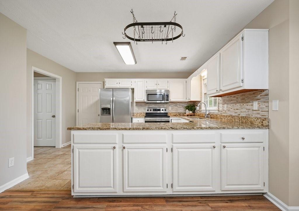 1329 Winding River Trail