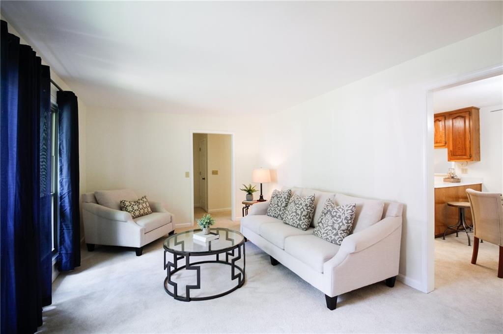 1746 WOODCLIFF Place NE