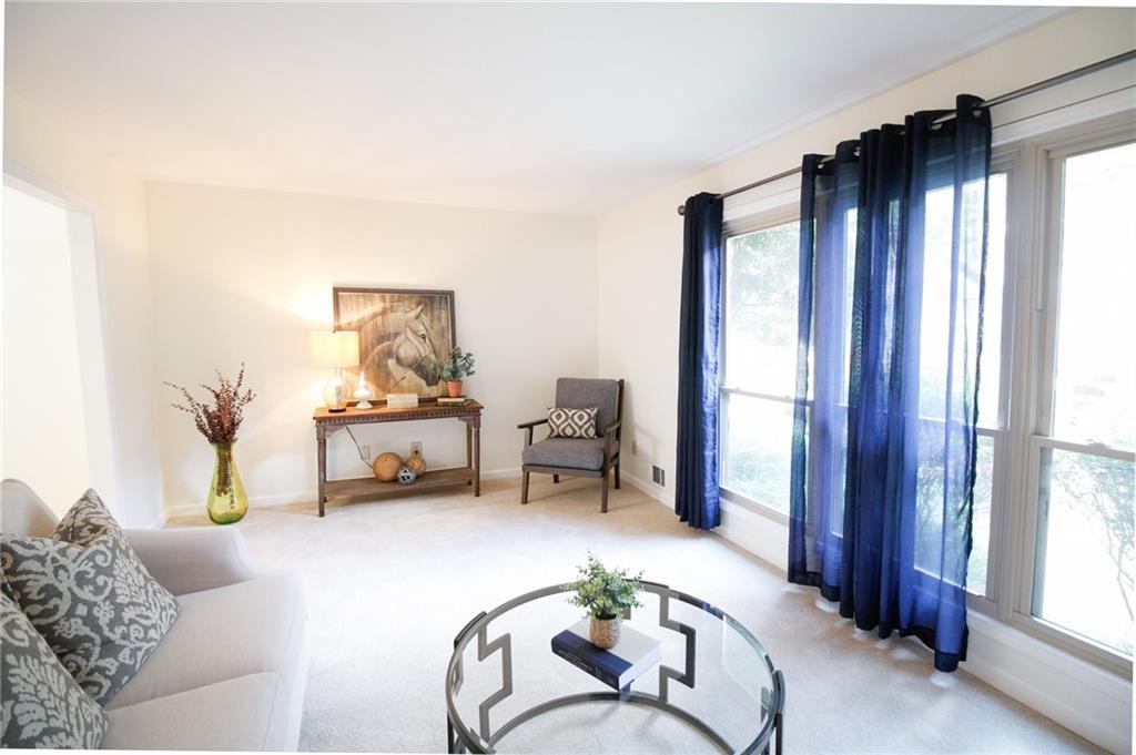 1746 WOODCLIFF Place NE