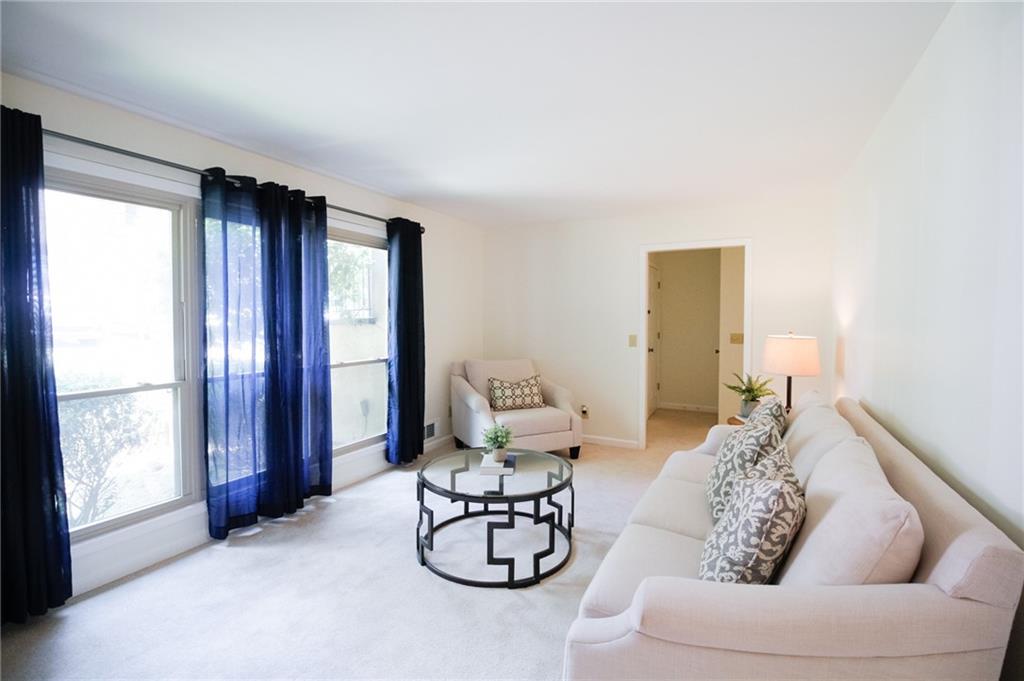 1746 WOODCLIFF Place NE