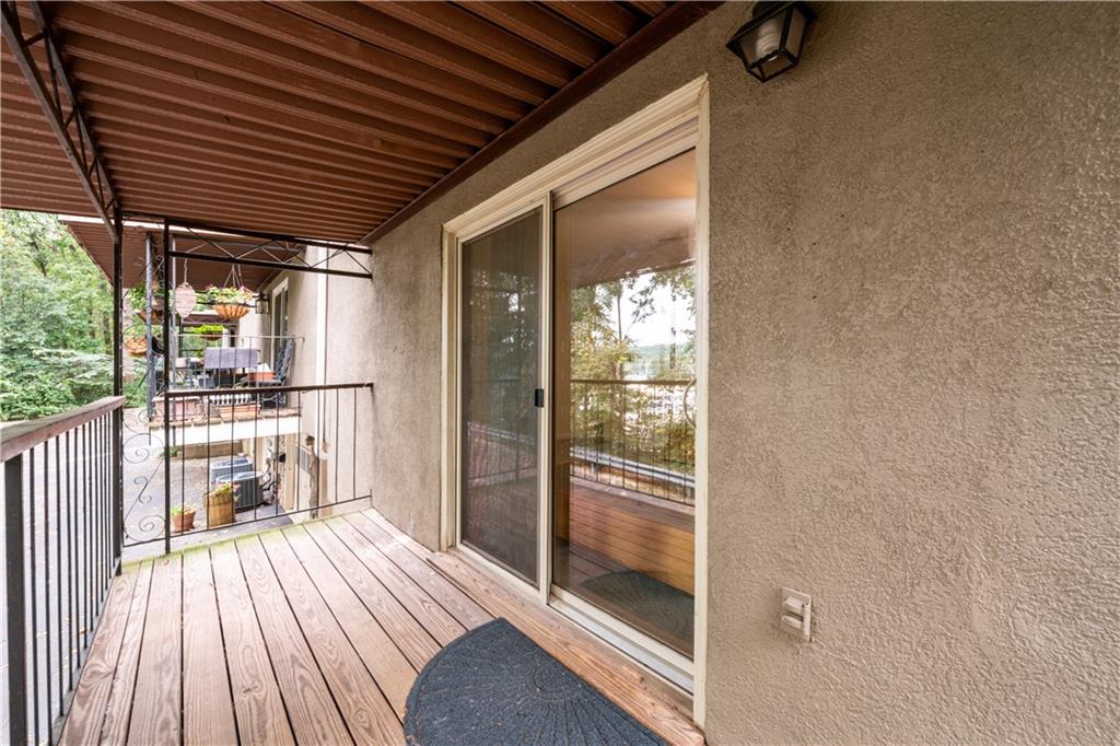 1746 WOODCLIFF Place NE