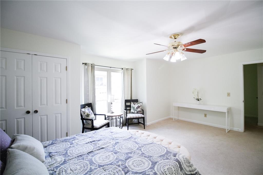 1746 WOODCLIFF Place NE