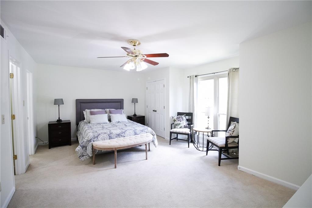 1746 WOODCLIFF Place NE