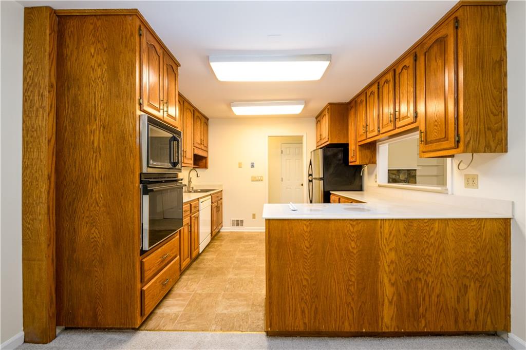 1746 WOODCLIFF Place NE