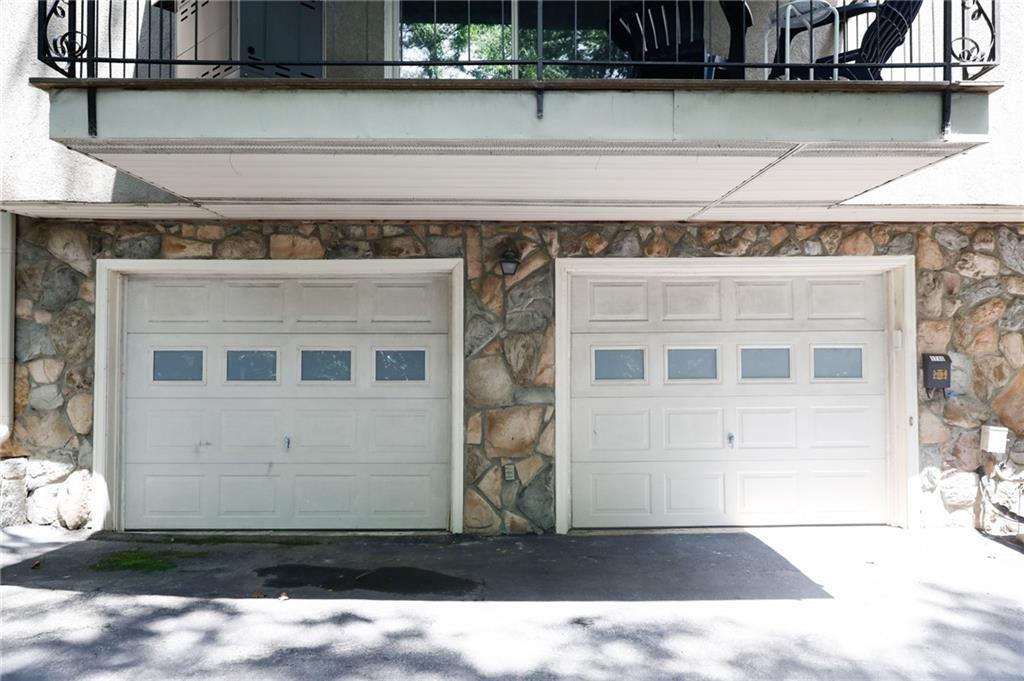 1746 WOODCLIFF Place NE