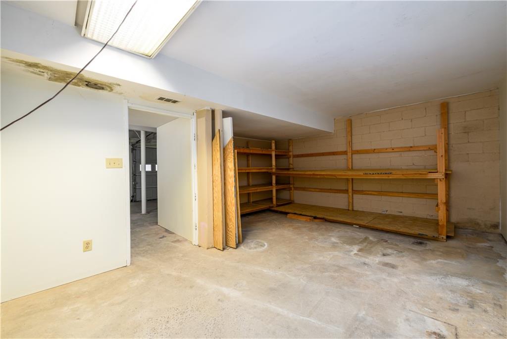 1746 WOODCLIFF Place NE