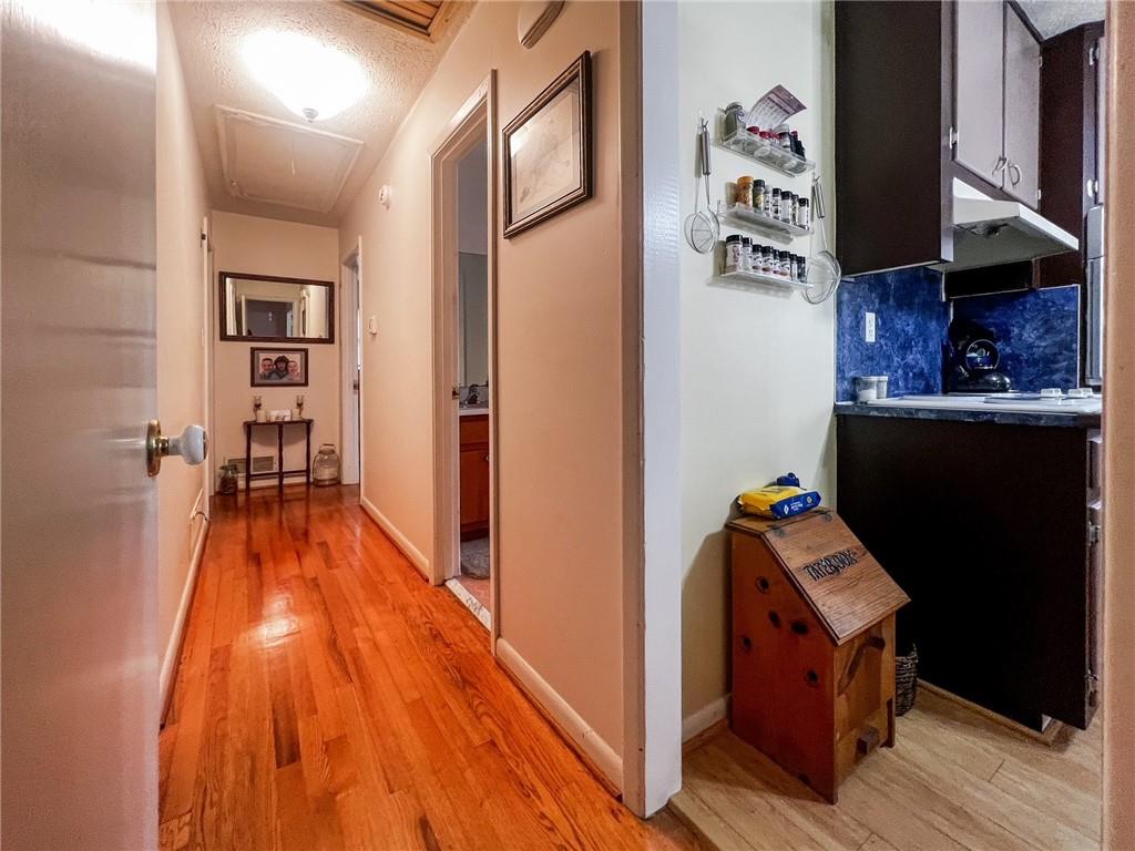 609 Creek View Drive