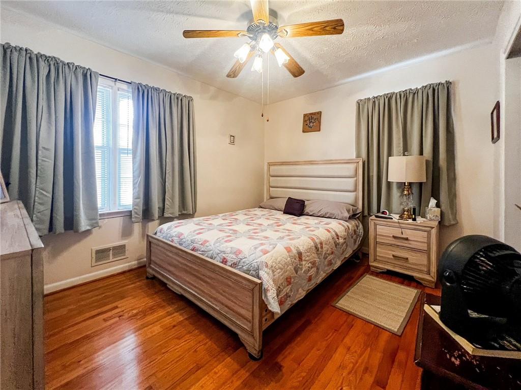 609 Creek View Drive