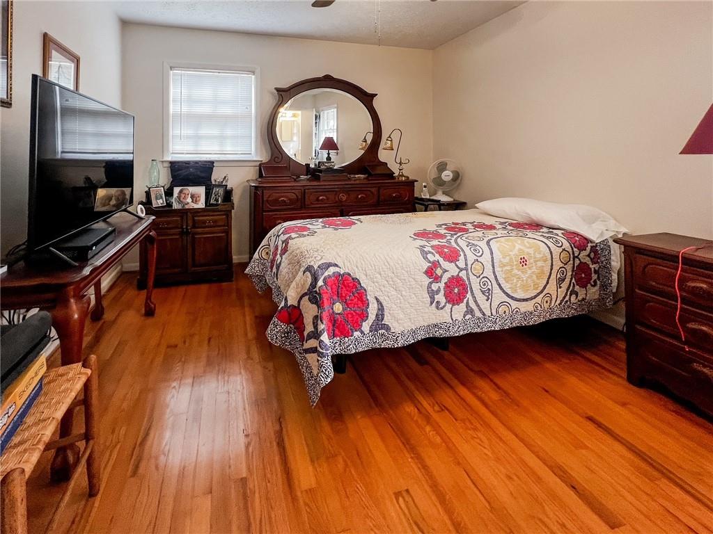 609 Creek View Drive