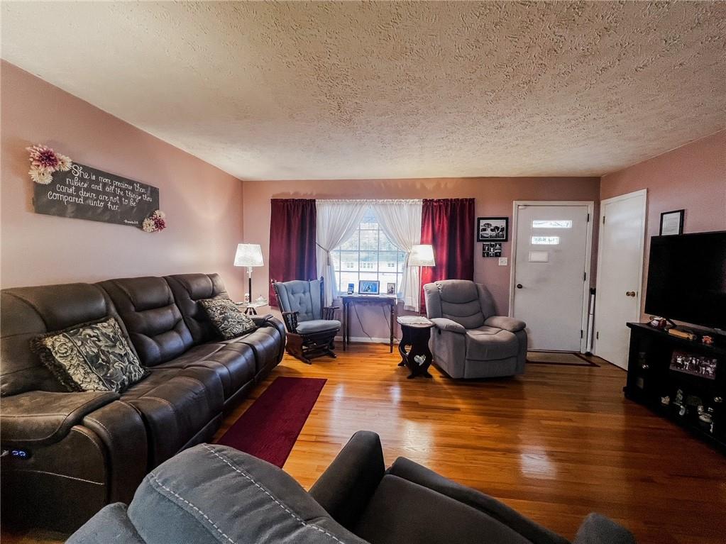 609 Creek View Drive