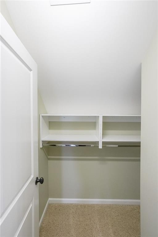 1490 WHITE ROSE Court NW