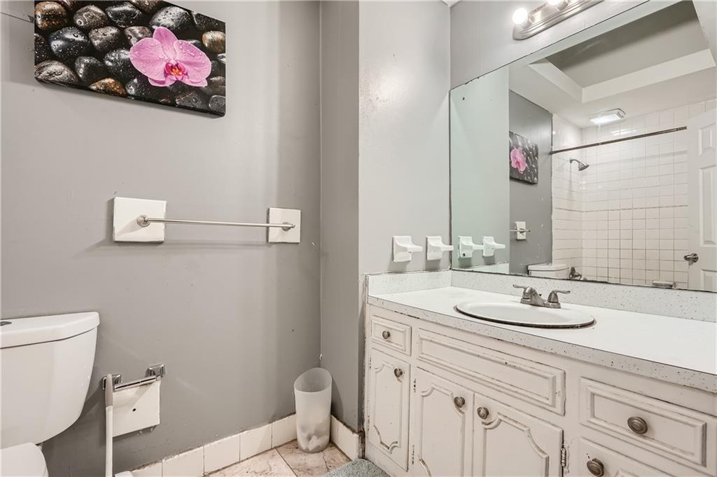 1812 Glenview Drive SW