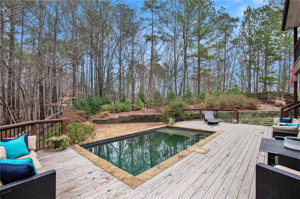 13 Southridge Trail SE