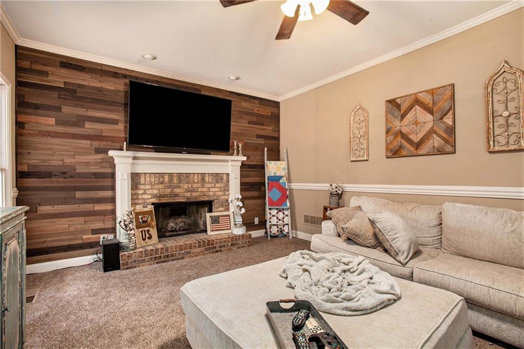 13 Southridge Trail SE