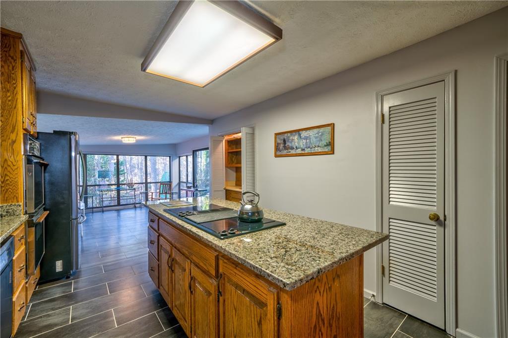 809 Willow Oak Circle