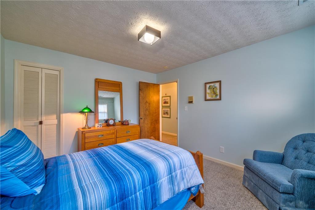 809 Willow Oak Circle