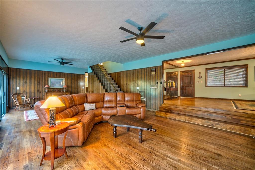 809 Willow Oak Circle