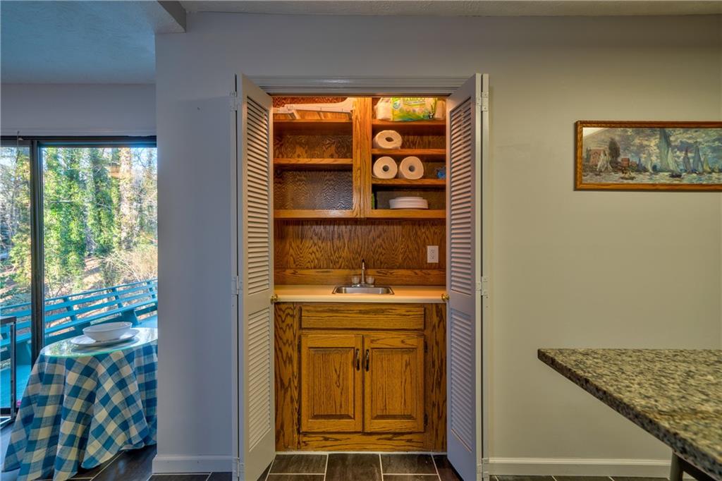 809 Willow Oak Circle