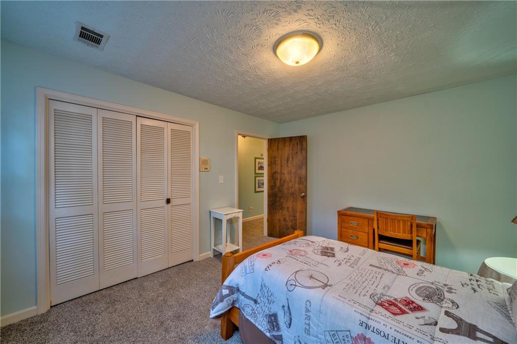 809 Willow Oak Circle